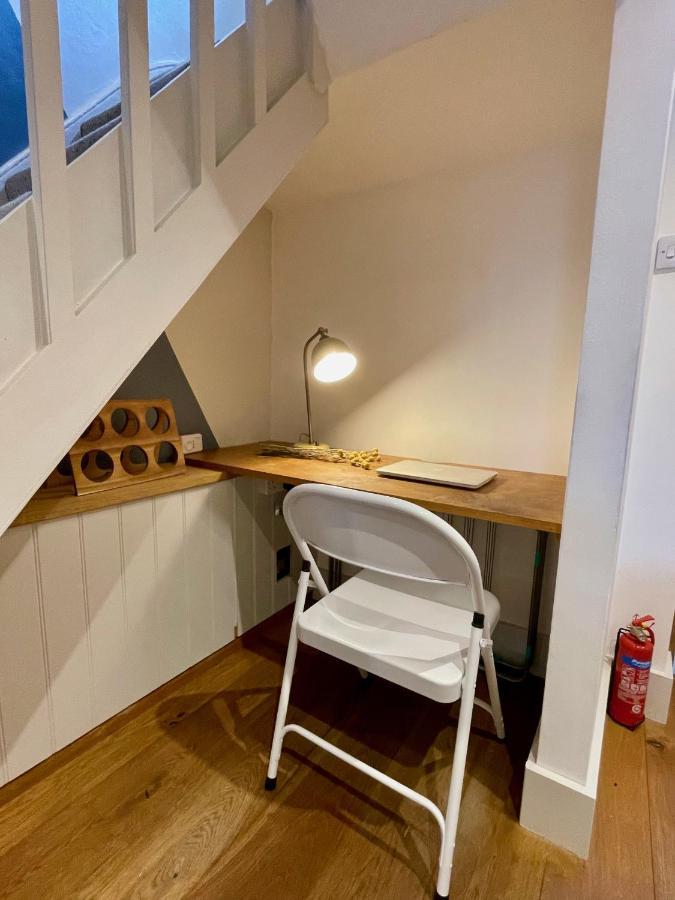 Stylish 2-Bedroom Townhouse Next To Brighton Station Exterior foto
